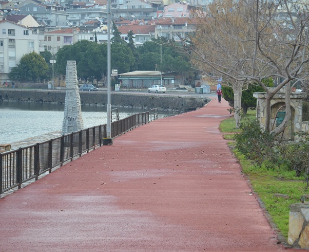 DİKİLİ'DE DENİZE SIFIR YÜRÜYÜŞ YOLU!